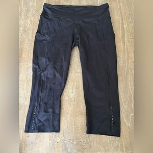 Lululemon Fast & Free crop tights / pants - size 10